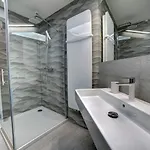 Zakoapartament Chalubinskiego Apartman